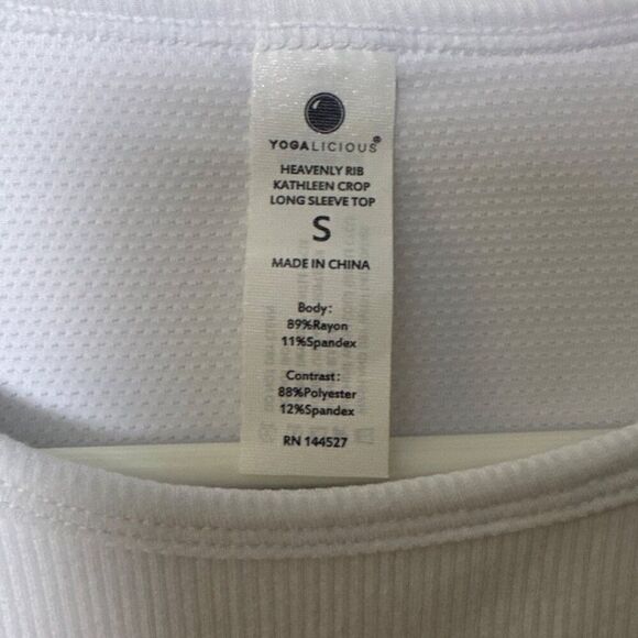 Yogalicious Heavenly Rib Kathleen Crop Long Sleeve Top S Rayon/Spandex Blend - Picture 3 of 5